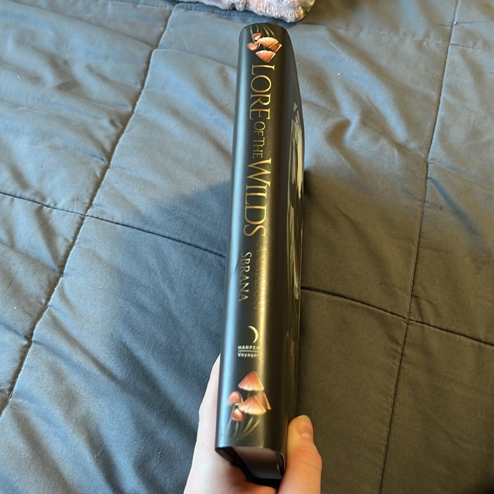 lore of the wilds by analeigh sbrana hardcover fantasy book - Picture 3 of 5